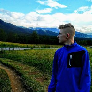 Meet your Posher, Nikolas